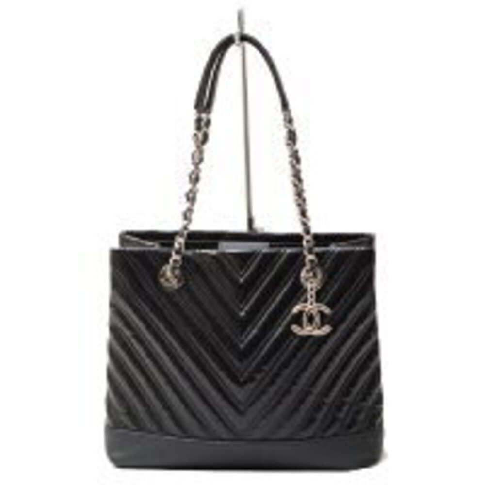 Chanel Vernis V stitch chevron chain shoulder bag Coco charm black